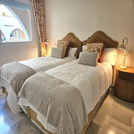 In Marbellas Exclusive Area Pass The Keys Marbella