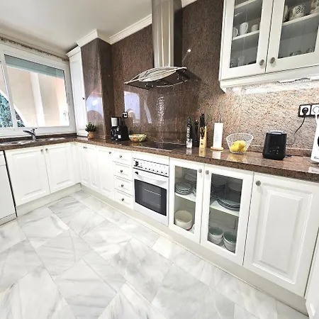 Apartment In Marbellas Exclusive Area Pass The Keys *