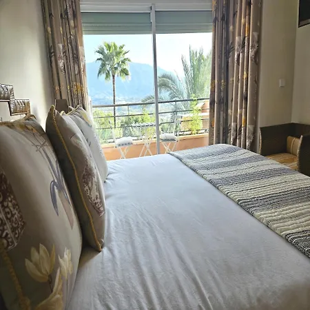 Apartment In Marbellas Exclusive Area Pass The Keys *